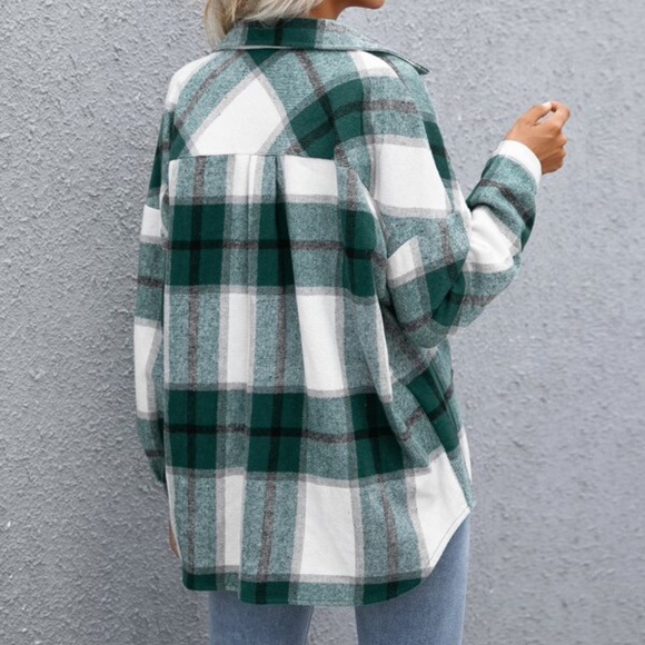 Cozy Green Button up Oversized jacket Shacket Winter - Picture 13 of 14
